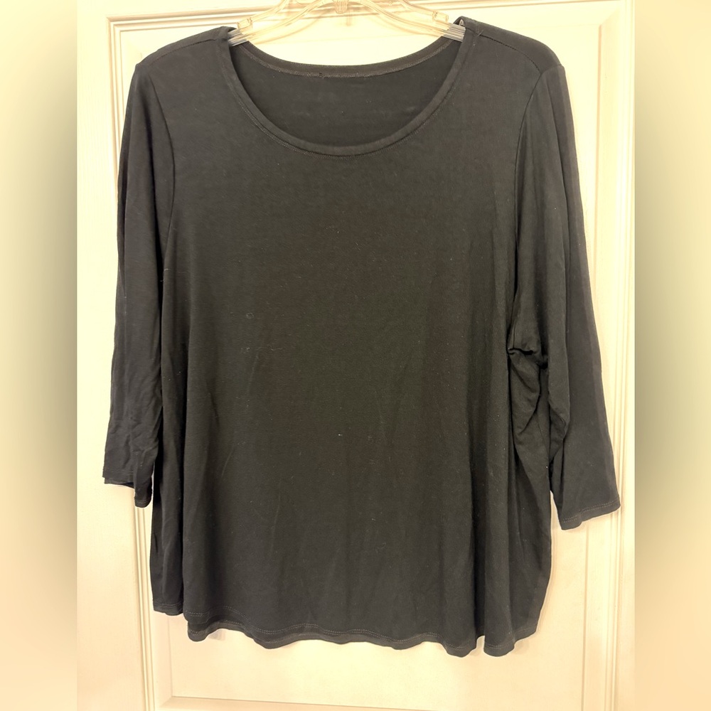 Woman’s XL Black Top